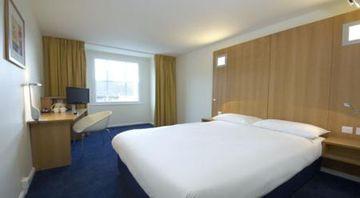 Ramada Encore York Exteriör bild