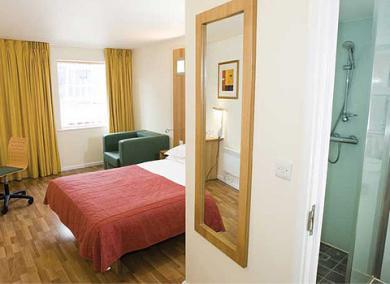 Ramada Encore York Exteriör bild